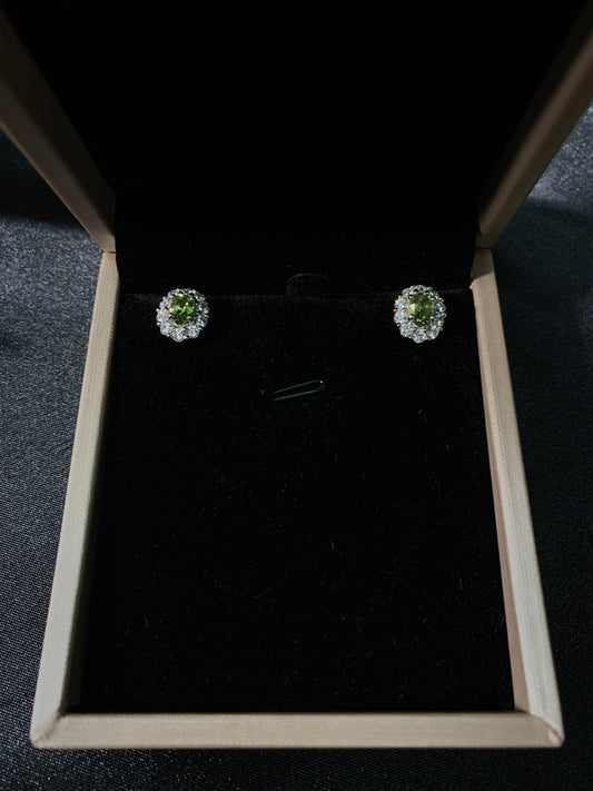 Handmade Natural Peridot Gemstones s925 Silver Earrings studs