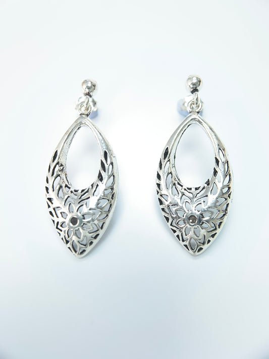 Graceful Swirl 925 Silver Earrings